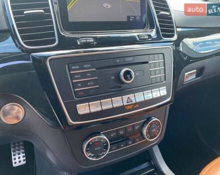 Черный Мерседес GLC-Class Coupe, объемом двигателя 3 л и пробегом 61 тыс. км за 55800 $, фото 18 на Automoto.ua