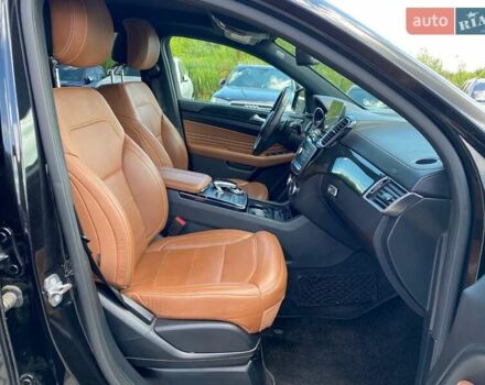 Черный Мерседес GLC-Class Coupe, объемом двигателя 3 л и пробегом 61 тыс. км за 55800 $, фото 26 на Automoto.ua