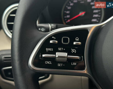 Чорний Мерседес GLC-Class Coupe, об'ємом двигуна 1.95 л та пробігом 52 тис. км за 48200 $, фото 30 на Automoto.ua
