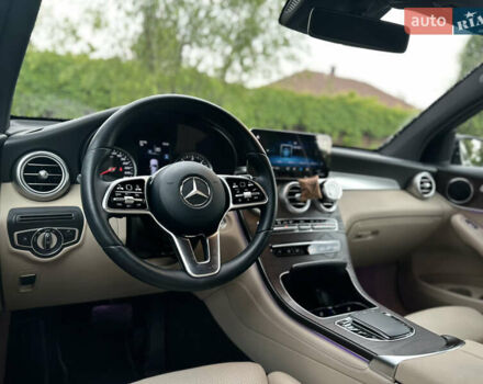Чорний Мерседес GLC-Class Coupe, об'ємом двигуна 1.95 л та пробігом 52 тис. км за 48200 $, фото 26 на Automoto.ua