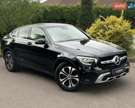 Черный Мерседес GLC-Class Coupe, объемом двигателя 1.95 л и пробегом 52 тыс. км за 45999 $, фото 8 на Automoto.ua