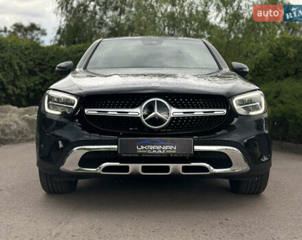 Чорний Мерседес GLC-Class Coupe, об'ємом двигуна 1.95 л та пробігом 52 тис. км за 48200 $, фото 4 на Automoto.ua