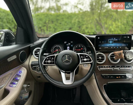 Чорний Мерседес GLC-Class Coupe, об'ємом двигуна 1.95 л та пробігом 52 тис. км за 48200 $, фото 27 на Automoto.ua
