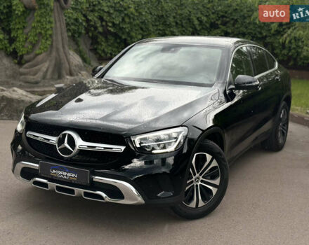 Чорний Мерседес GLC-Class Coupe, об'ємом двигуна 1.95 л та пробігом 52 тис. км за 48200 $, фото 1 на Automoto.ua