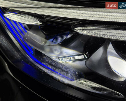 Мерседес GLC-Class Coupe 2024 у Києві на Automoto.ua Чорний Мерседес GLC-Class Coupe, об'ємом двигуна 2 л та пробігом 19 тис. км за 129999 $, фото 89 на Automoto.ua