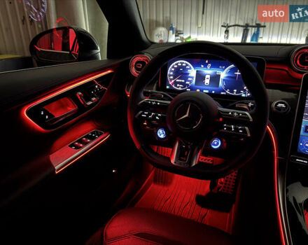 Мерседес GLC-Class Coupe 2024 у Києві на Automoto.ua Чорний Мерседес GLC-Class Coupe, об'ємом двигуна 2 л та пробігом 19 тис. км за 129999 $, фото 40 на Automoto.ua