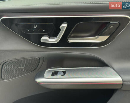 Мерседес GLC-Class Coupe 2024 у Києві на Automoto.ua Чорний Мерседес GLC-Class Coupe, об'ємом двигуна 2 л та пробігом 19 тис. км за 129999 $, фото 31 на Automoto.ua