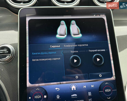 Мерседес GLC-Class Coupe 2024 у Києві на Automoto.ua Чорний Мерседес GLC-Class Coupe, об'ємом двигуна 2 л та пробігом 19 тис. км за 129999 $, фото 72 на Automoto.ua