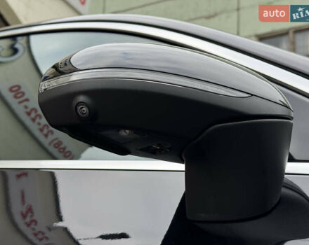 Мерседес GLC-Class Coupe 2024 у Києві на Automoto.ua Чорний Мерседес GLC-Class Coupe, об'ємом двигуна 2 л та пробігом 19 тис. км за 129999 $, фото 107 на Automoto.ua