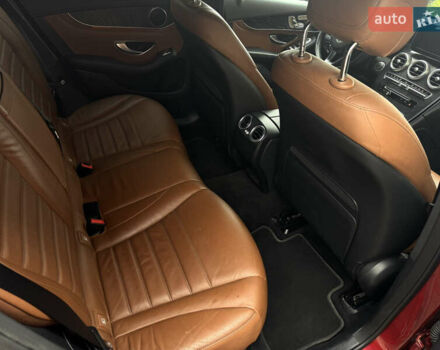 Червоний Мерседес GLC-Class Coupe, об'ємом двигуна 2 л та пробігом 143 тис. км за 40500 $, фото 13 на Automoto.ua