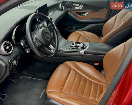 Красный Мерседес GLC-Class Coupe, объемом двигателя 3 л и пробегом 134 тыс. км за 40500 $, фото 6 на Automoto.ua