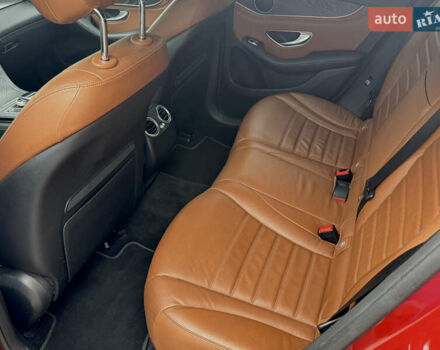 Красный Мерседес GLC-Class Coupe, объемом двигателя 3 л и пробегом 134 тыс. км за 40500 $, фото 7 на Automoto.ua