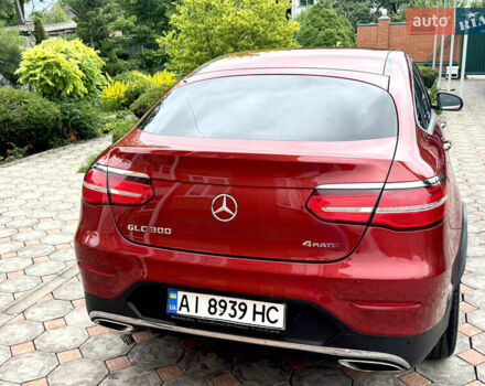 Красный Мерседес GLC-Class Coupe, объемом двигателя 3 л и пробегом 134 тыс. км за 40500 $, фото 5 на Automoto.ua