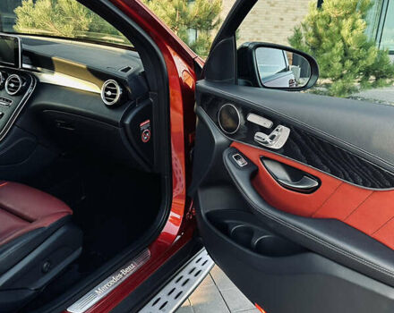 Красный Мерседес GLC-Class Coupe, объемом двигателя 2.14 л и пробегом 65 тыс. км за 43000 $, фото 22 на Automoto.ua