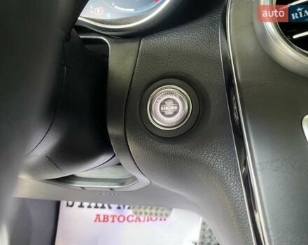 Красный Мерседес GLC-Class Coupe, объемом двигателя 1.99 л и пробегом 80 тыс. км за 42500 $, фото 27 на Automoto.ua