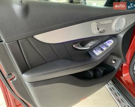 Красный Мерседес GLC-Class Coupe, объемом двигателя 1.99 л и пробегом 80 тыс. км за 42500 $, фото 39 на Automoto.ua
