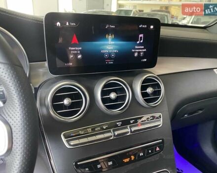 Красный Мерседес GLC-Class Coupe, объемом двигателя 1.99 л и пробегом 80 тыс. км за 42500 $, фото 28 на Automoto.ua