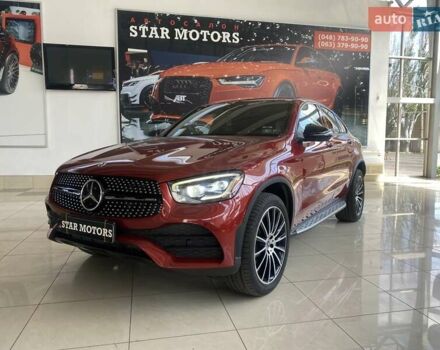 Красный Мерседес GLC-Class Coupe, объемом двигателя 1.99 л и пробегом 80 тыс. км за 42500 $, фото 3 на Automoto.ua