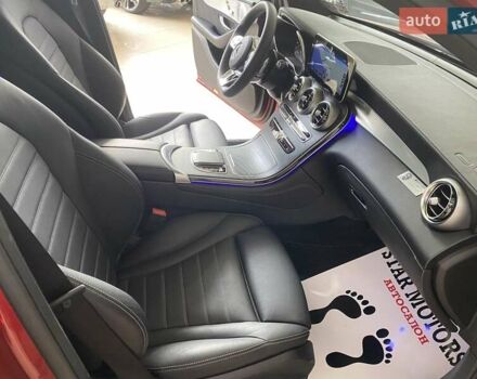 Красный Мерседес GLC-Class Coupe, объемом двигателя 1.99 л и пробегом 80 тыс. км за 42500 $, фото 35 на Automoto.ua