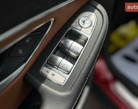Червоний Мерседес GLC-Class Coupe, об'ємом двигуна 2 л та пробігом 77 тис. км за 65990 $, фото 19 на Automoto.ua