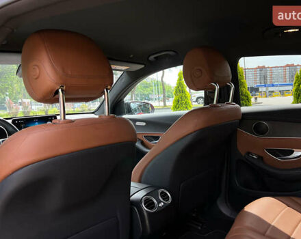 Червоний Мерседес GLC-Class Coupe, об'ємом двигуна 2 л та пробігом 77 тис. км за 65990 $, фото 15 на Automoto.ua