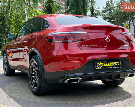 Червоний Мерседес GLC-Class Coupe, об'ємом двигуна 2 л та пробігом 77 тис. км за 65990 $, фото 4 на Automoto.ua