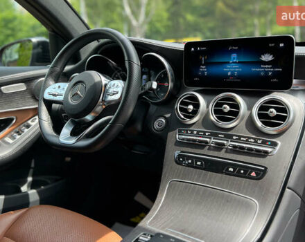 Червоний Мерседес GLC-Class Coupe, об'ємом двигуна 2 л та пробігом 77 тис. км за 65990 $, фото 12 на Automoto.ua