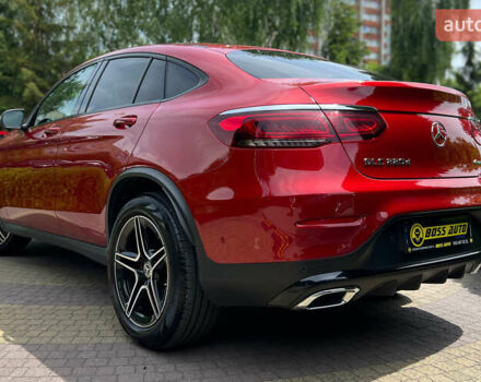 Червоний Мерседес GLC-Class Coupe, об'ємом двигуна 2 л та пробігом 77 тис. км за 65990 $, фото 9 на Automoto.ua