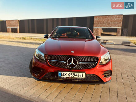 Червоний Мерседес GLC-Class Coupe, об'ємом двигуна 2.14 л та пробігом 65 тис. км за 45000 $, фото 1 на Automoto.ua