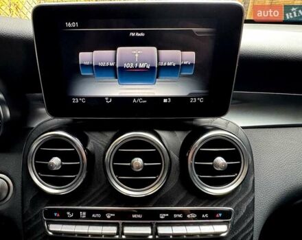 Серый Мерседес GLC-Class Coupe, объемом двигателя 1.99 л и пробегом 140 тыс. км за 37900 $, фото 54 на Automoto.ua