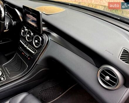 Серый Мерседес GLC-Class Coupe, объемом двигателя 1.99 л и пробегом 140 тыс. км за 37900 $, фото 37 на Automoto.ua