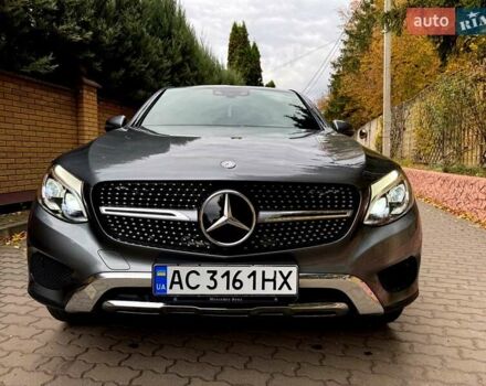 Серый Мерседес GLC-Class Coupe, объемом двигателя 1.99 л и пробегом 140 тыс. км за 37900 $, фото 1 на Automoto.ua
