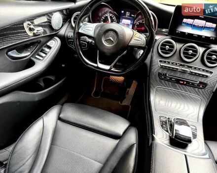 Серый Мерседес GLC-Class Coupe, объемом двигателя 1.99 л и пробегом 140 тыс. км за 37900 $, фото 29 на Automoto.ua