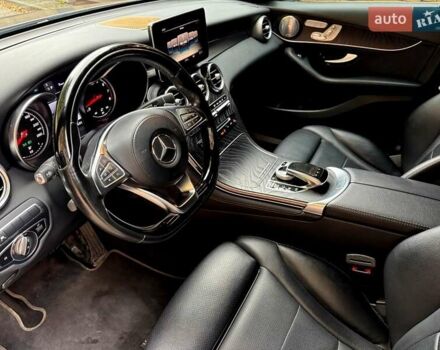 Серый Мерседес GLC-Class Coupe, объемом двигателя 1.99 л и пробегом 140 тыс. км за 37900 $, фото 39 на Automoto.ua