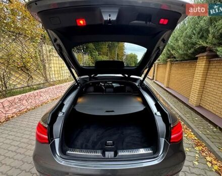 Серый Мерседес GLC-Class Coupe, объемом двигателя 1.99 л и пробегом 140 тыс. км за 37900 $, фото 58 на Automoto.ua