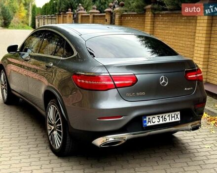 Серый Мерседес GLC-Class Coupe, объемом двигателя 1.99 л и пробегом 140 тыс. км за 37900 $, фото 9 на Automoto.ua