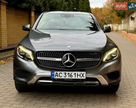 Серый Мерседес GLC-Class Coupe, объемом двигателя 1.99 л и пробегом 140 тыс. км за 37900 $, фото 7 на Automoto.ua
