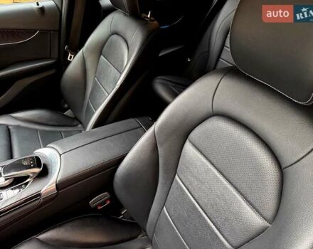 Серый Мерседес GLC-Class Coupe, объемом двигателя 1.99 л и пробегом 140 тыс. км за 37900 $, фото 41 на Automoto.ua