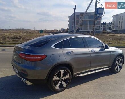 Мерседес GLC-Class Coupe 2018 в Ровно на Automoto.ua Серый Мерседес GLC-Class Coupe, объемом двигателя 1.99 л и пробегом 69 тыс. км за 38900 $, фото 4 на Automoto.ua