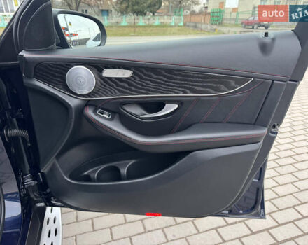 Серый Мерседес GLC-Class Coupe, объемом двигателя 2.2 л и пробегом 260 тыс. км за 34777 $, фото 52 на Automoto.ua