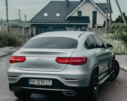 Серый Мерседес GLC-Class Coupe, объемом двигателя 2.14 л и пробегом 106 тыс. км за 39500 $, фото 11 на Automoto.ua