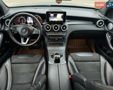 Серый Мерседес GLC-Class Coupe, объемом двигателя 2.2 л и пробегом 260 тыс. км за 34777 $, фото 41 на Automoto.ua