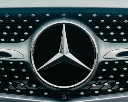 Серый Мерседес GLC-Class Coupe, объемом двигателя 2.14 л и пробегом 106 тыс. км за 39500 $, фото 4 на Automoto.ua