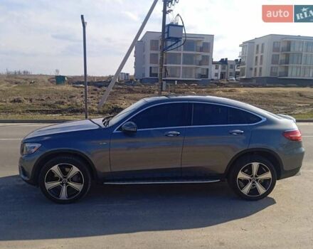 Мерседес GLC-Class Coupe 2018 в Ровно на Automoto.ua Серый Мерседес GLC-Class Coupe, объемом двигателя 1.99 л и пробегом 69 тыс. км за 38900 $, фото 1 на Automoto.ua