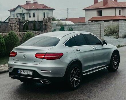 Серый Мерседес GLC-Class Coupe, объемом двигателя 2.14 л и пробегом 106 тыс. км за 39500 $, фото 12 на Automoto.ua