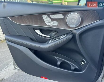 Сірий Мерседес GLC-Class Coupe, об'ємом двигуна 1.99 л та пробігом 120 тис. км за 35900 $, фото 93 на Automoto.ua