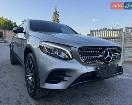 Сірий Мерседес GLC-Class Coupe, об'ємом двигуна 1.99 л та пробігом 120 тис. км за 35900 $, фото 10 на Automoto.ua