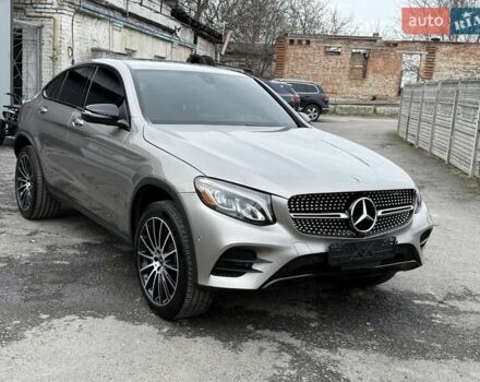 Серый Мерседес GLC-Class Coupe, объемом двигателя 1.99 л и пробегом 120 тыс. км за 35900 $, фото 36 на Automoto.ua