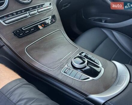 Сірий Мерседес GLC-Class Coupe, об'ємом двигуна 1.99 л та пробігом 120 тис. км за 35900 $, фото 97 на Automoto.ua