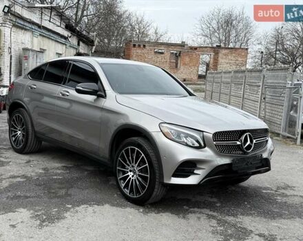 Серый Мерседес GLC-Class Coupe, объемом двигателя 1.99 л и пробегом 120 тыс. км за 35900 $, фото 37 на Automoto.ua